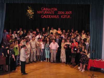 Fala_od_maturanata.JPG