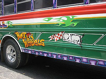 Panamski_bus.jpg