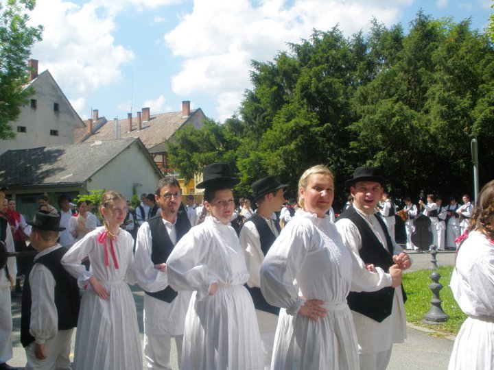 222980_1549004625663_191633_n