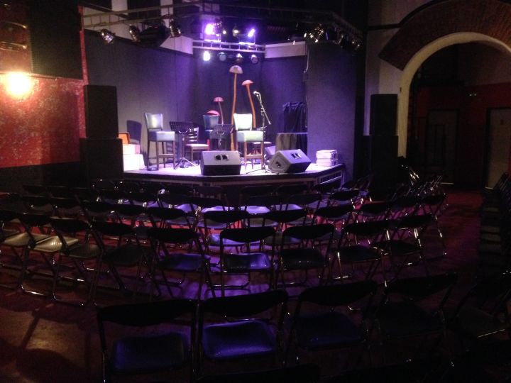 Klub_kulture_nema_publike_tribina