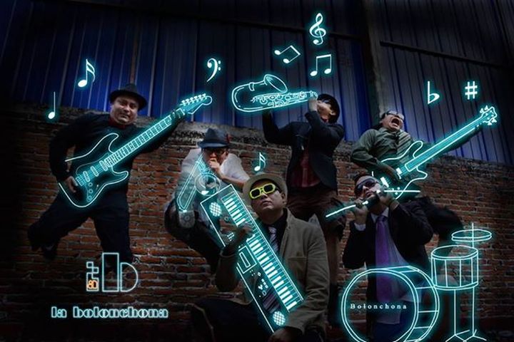 La_Bolonchona_Meksiko_Skaville