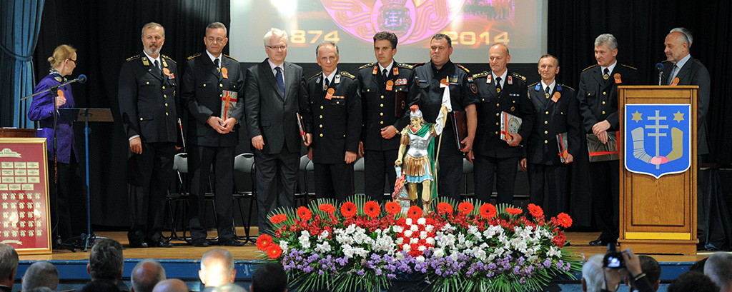 Predsjedink Josipović i Dobrovoljno vatrogasno društvo (DVD) Križevci