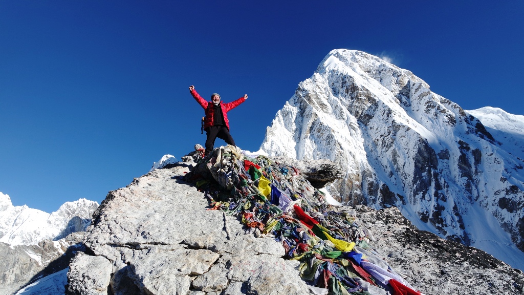 Na Kala Patthar-u (5645 m) 10.10.2014. Pumo Ri (7165 m  u pozadini