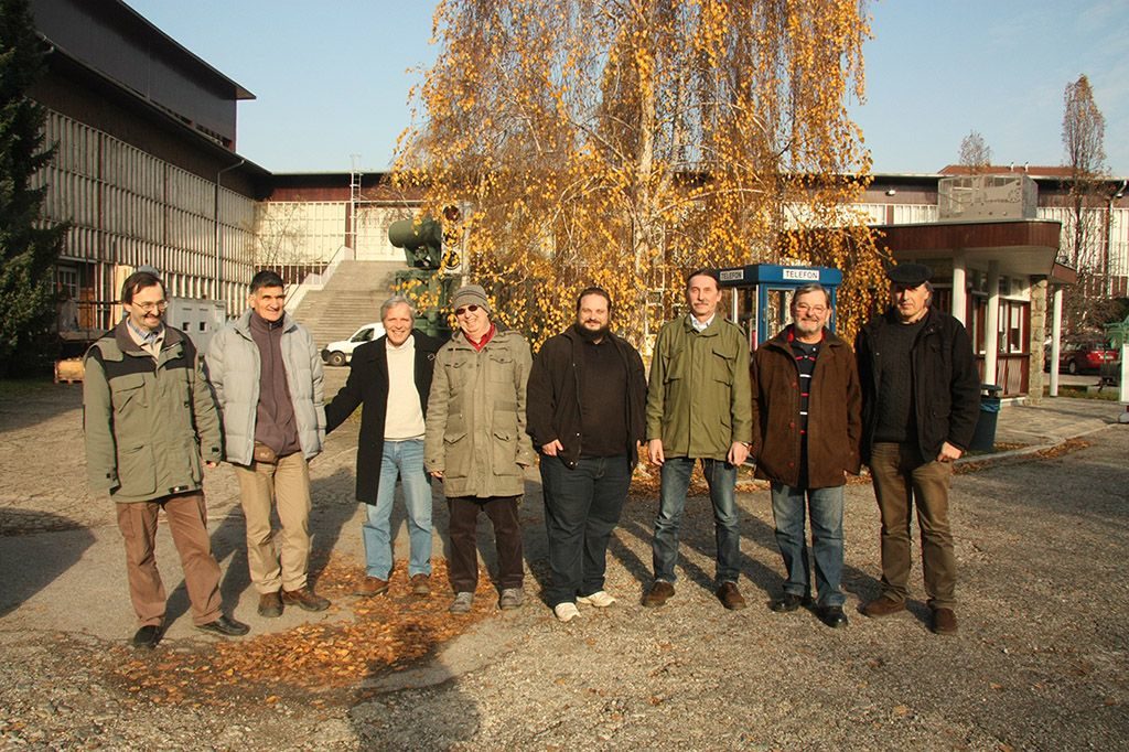 Organizatori "pressice" o križevačkom meteoritu: Ogren Variola i Ante Radonić - Planetarij Tehničkog muzeja Zagreb; Damir Šegon i Željko Andreić - Hrvatska meteorska mreža; Martin Vujić, Ratko MAtić, Antun Gold - Perzeidi Križevci; Korado Korlević - HMM i Zvjezdarnica Višnjan