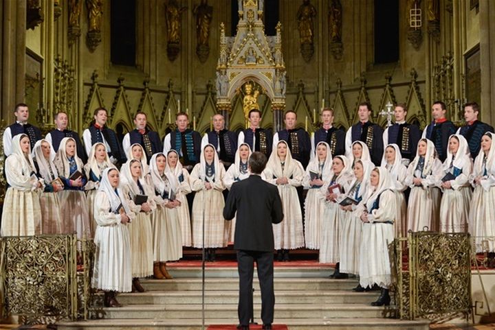 Ansambl_Lado_Gospin_plac