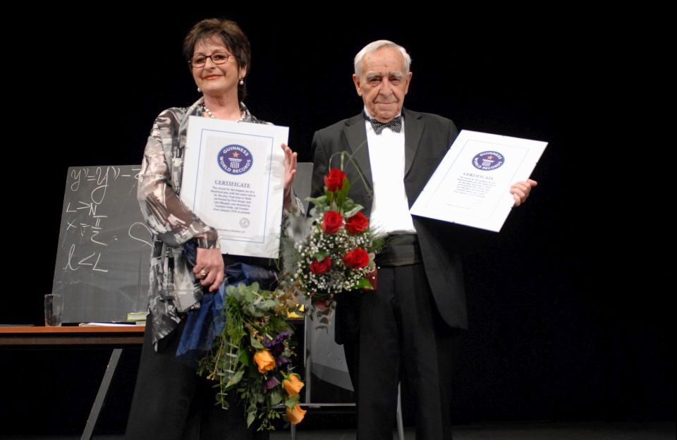 Guinnessova knjiga rekorda_stilske_vjezbe_predstava_nela_margetic_pero_kvrgic