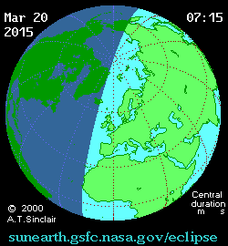 Animacija pomrčine Sunca 20. 3. 2015. Crna točka predstavlja putanju totaliteta, a sivi krug prikazuje vidljivost djelomične pomrčine.