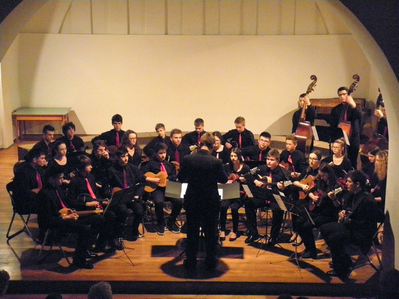 Tamburaški orkestar Glazbene škole Alberta Štrige na koncertu 18. travnja