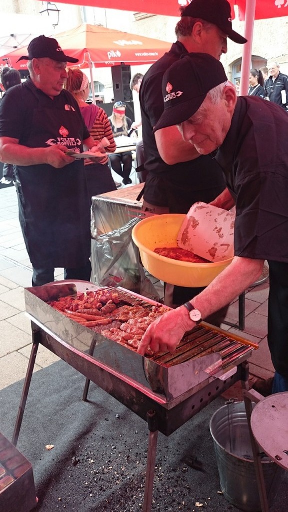 Hrvatski domobran_rostiljanje