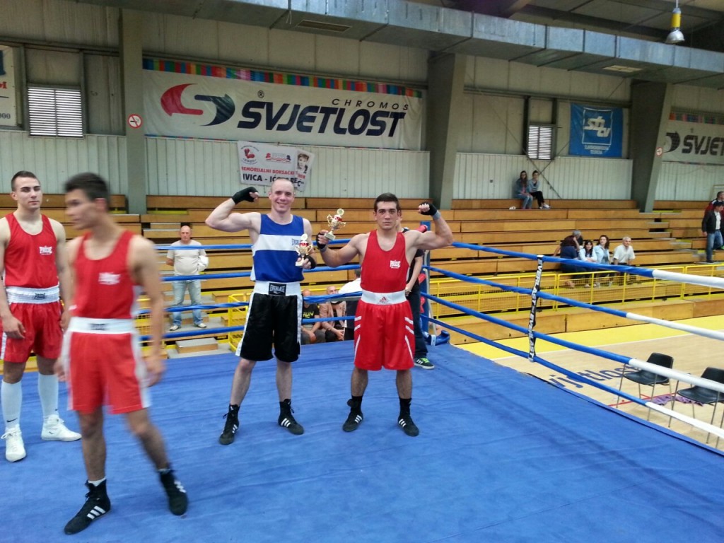 image-0c777217bb3b633dc0edf39a27cd65c01fbf9b31eecc99940fe29311b979f985-V_Adrian_Topic_Boks_klub_David_Koprivnica_2015