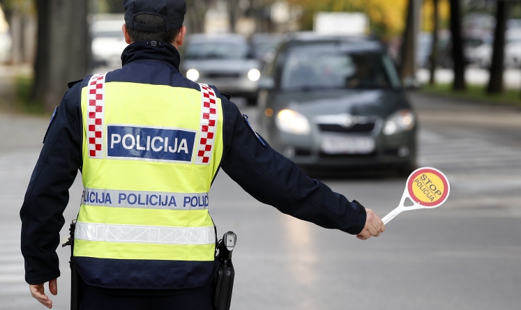 STOP POLICIJA