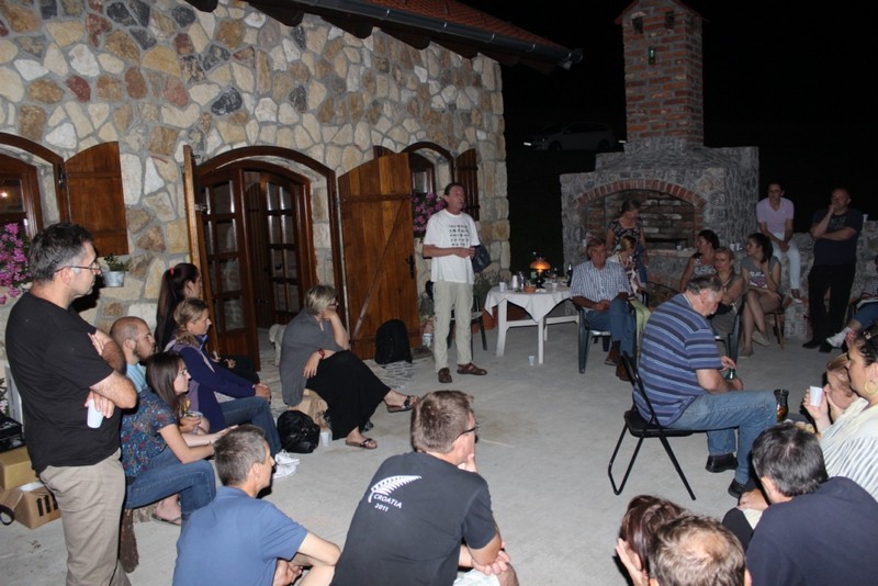 Perzeidi su okupljenim gostima predstavili meteorit Križevci (foto: Martin Vujić)