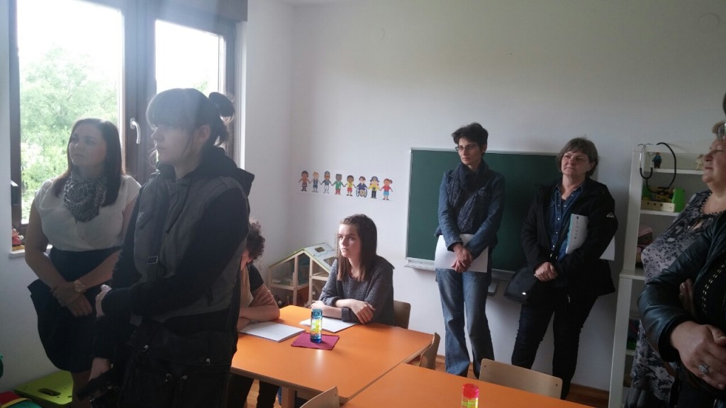 image-5c3c19f6f4732cddca4f09f41b38a2b39e5d2867641eadcb993ed73ee145e7c8-V_zajedno_za_mame