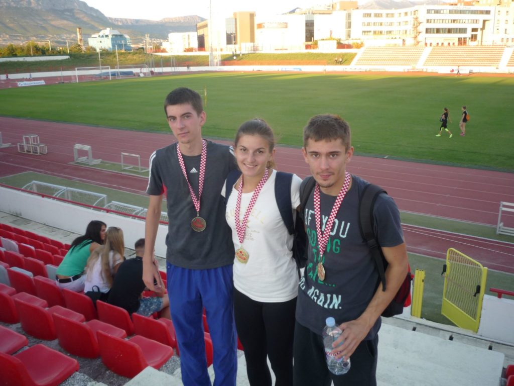 12006483_907878415973612_58450326218597996_o_Ognjen_Mergon_Ida_Simuncic_Emanuel_Evacic