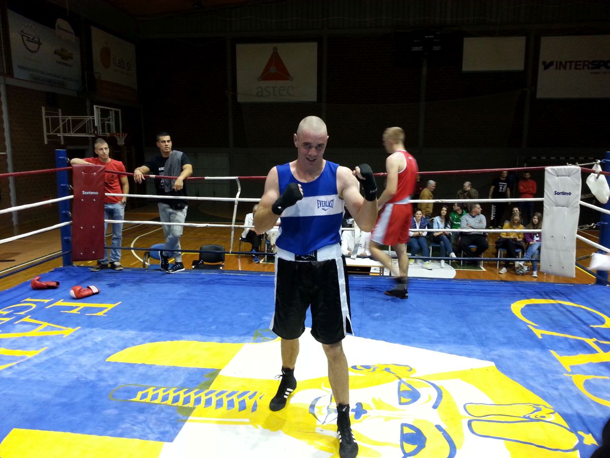 20150926_193306_boks_BK_David_Adrian_Topic