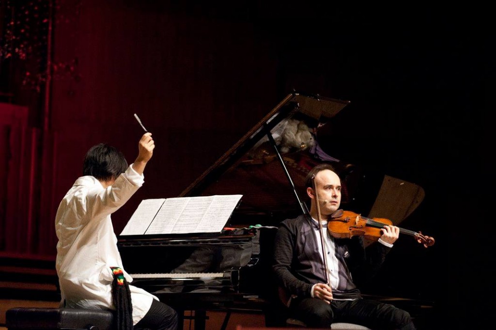 12365970_979657125413468_2439600466716797625_o_o_Igudesman_Joo_koncert_Lisinski_2015