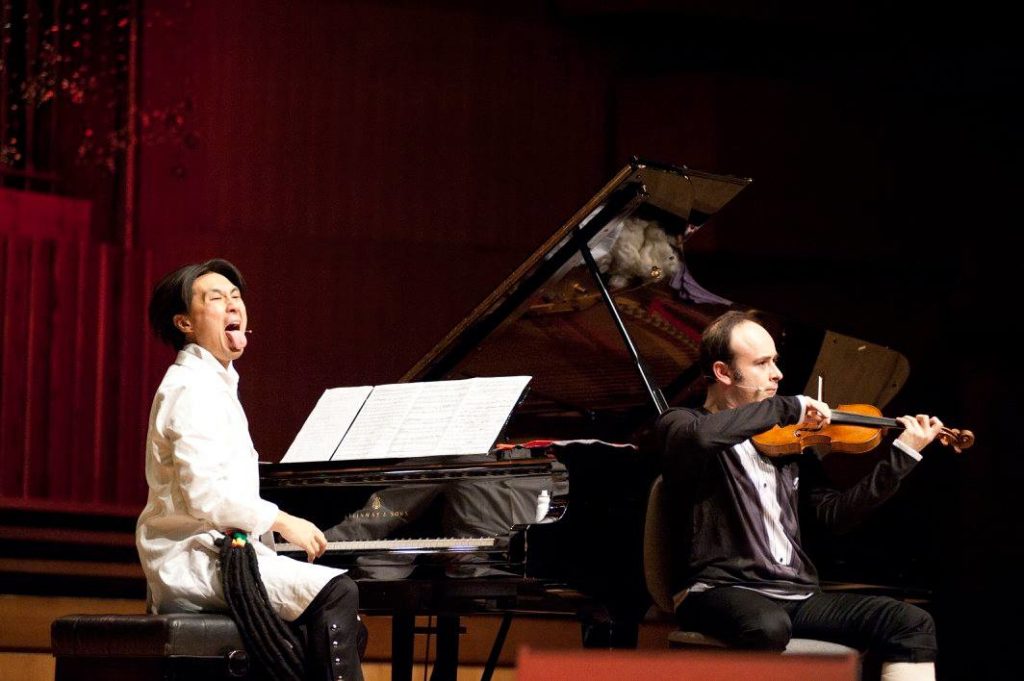 12366051_979657178746796_8705959704119099146_o_o_Igudesman_Joo_koncert_Lisinski_2015