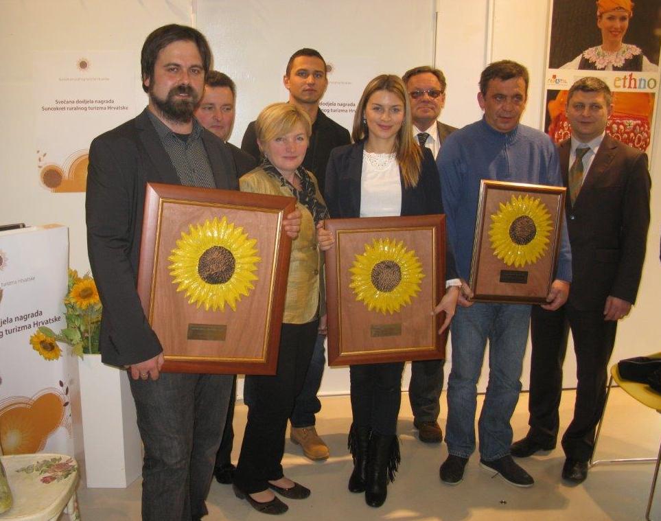 Suncokret 15.12.2015. Zagreb 103-w_seoski_turizam_rakic_zlatna_povelja