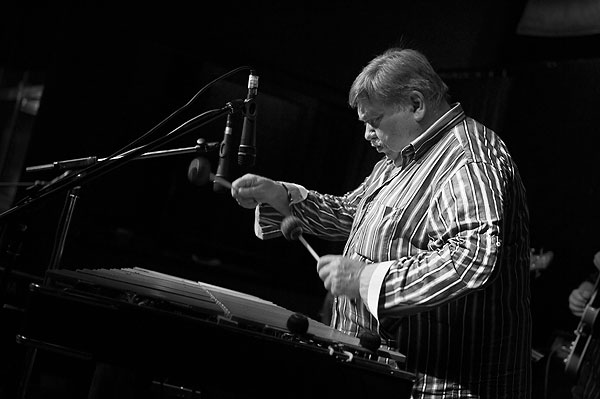 2008-08-04-215344-DT-9944_4345_Jazz_Continuo_Bosko_Petrovic_Lisinski