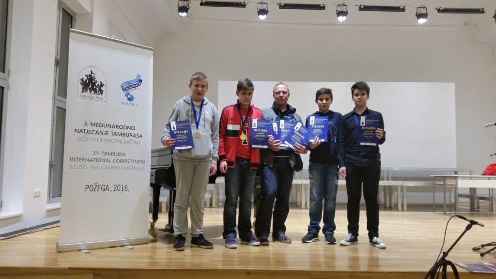 20160422_213612_tamburasi_glazbena-skola_natjecanje_pozega_2016