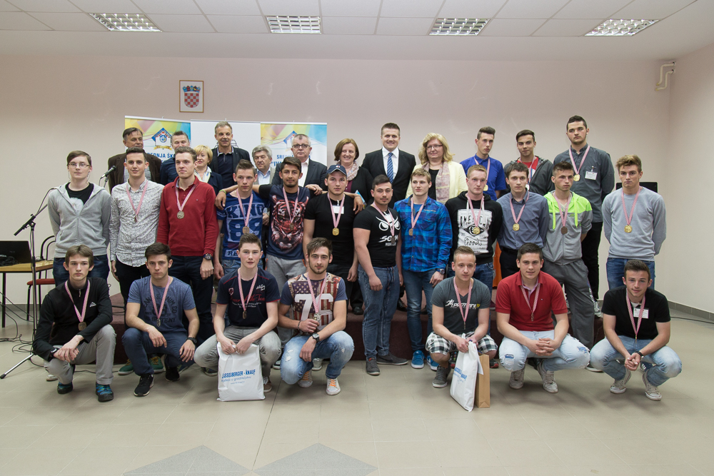 4_drzavno_natjecanje_zidari_ivan_seljanec_prvaci_krizevci_hr