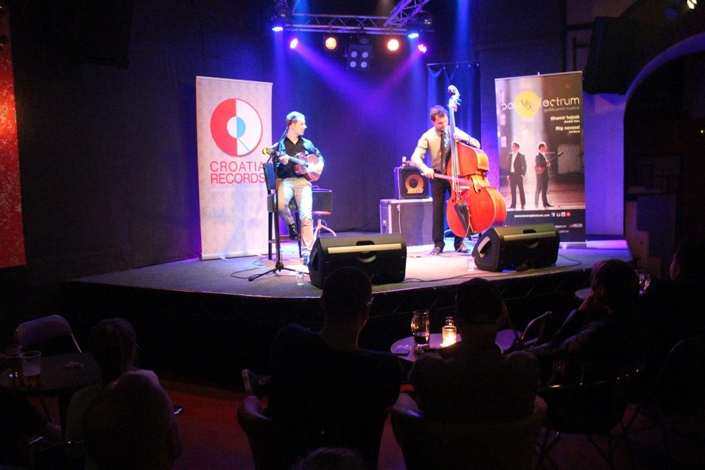 IMG_1156_Gudalo_Trzalica_Bow_Plectrum_Filip_Novosel_Tihomir_Hojsak