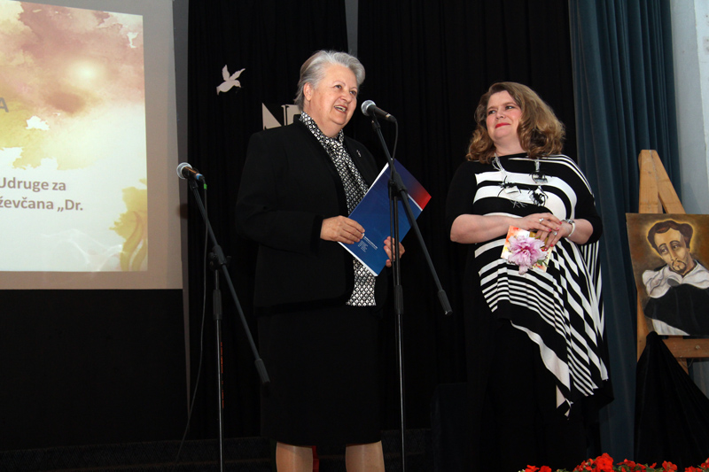 008 5. Dječji Kranjčić - izaslanica ministra obrazovanja Marija Ivanković i Tanja Baran