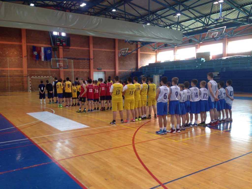 13113165_10154071028311590_1357319915_o_Sveti_Petar_Orehovec_osnovci_prvaci_zupanije_kosarka