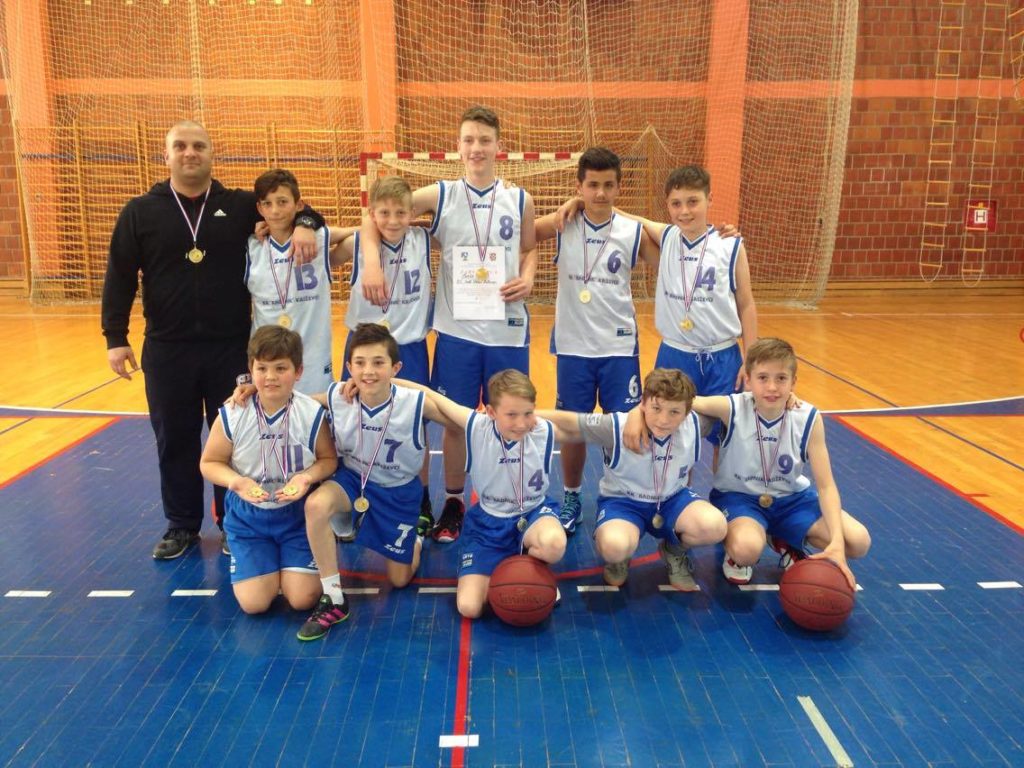 13199346_10154071027826590_106676314_o_Sveti_Petar_Orehovec_osnovci_prvaci_zupanije_kosarka