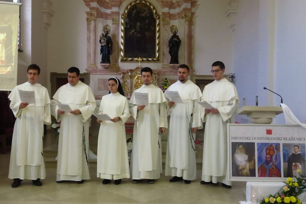006 Zbor dominikanskih bogoslova Dani hrvatskih svetaca i blaženika