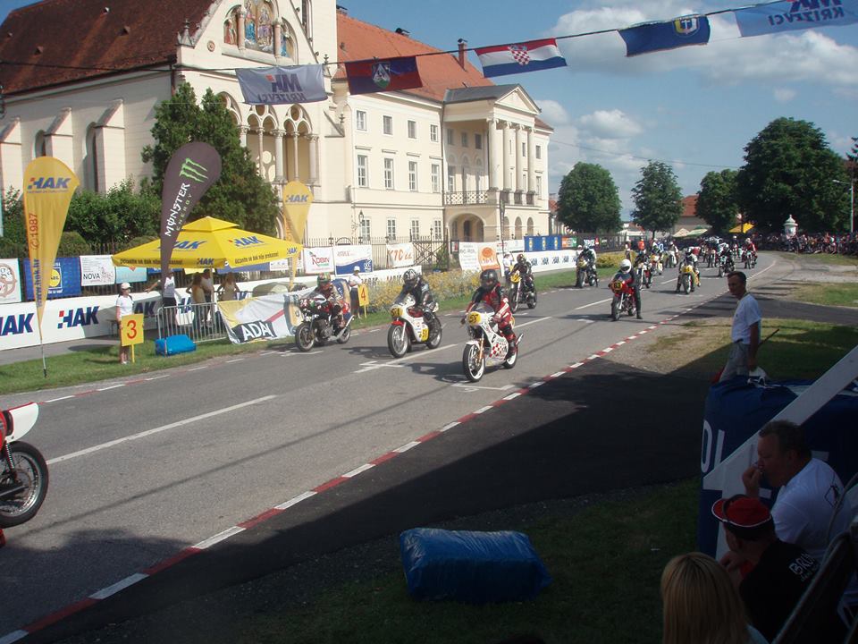 13502067_812299658870175_2023149426072400420_n_velika_nagrada_krizevaca_2016_motociklizam_foto_maurizio_novosel_RKZ