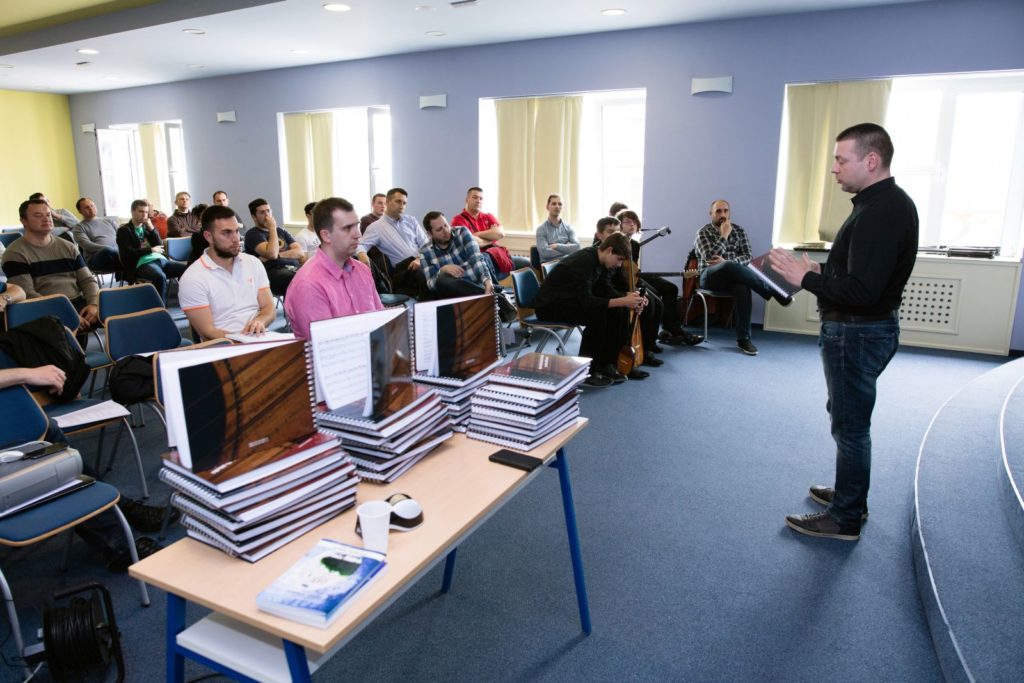 ExitusPro-0078 Notna zbirka klasičnih skladbi za tamburaški kvartet Goran Hlebec tambura