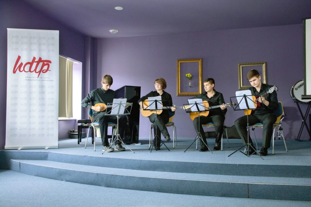 ExitusPro-0082 Notna zbirka klasičnih skladbi za tamburaški kvartet Goran Hlebec tambura