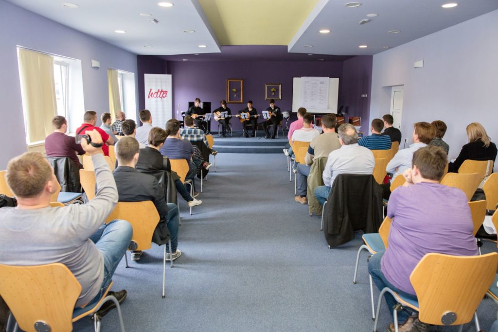 ExitusPro-0083 Notna zbirka klasičnih skladbi za tamburaški kvartet Goran Hlebec tambura