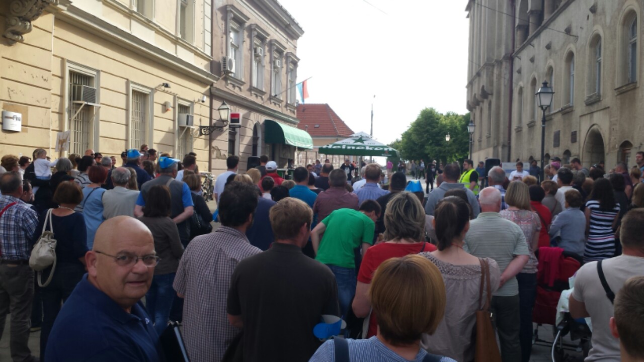 IMG_20160601_180816-1280x720_prosvjed_podrske_Hrvatska_moze_bolje_cjelovita_kurikularna_reforma_Udruga_POINT_Krizevci