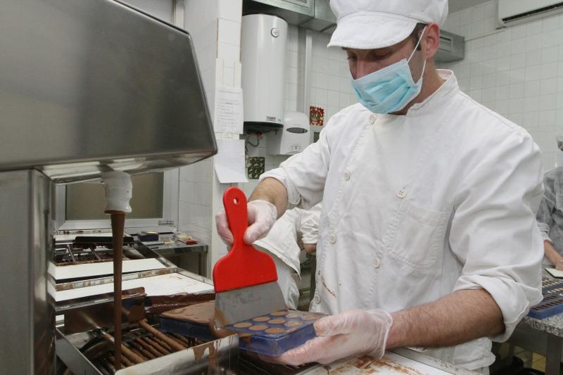 11.12.2014., Krizevci - Tvornica cokolade Hedona u kojoj rade osobe s invaliditetom.  Photo: Marijan Susenj/PIXSELL