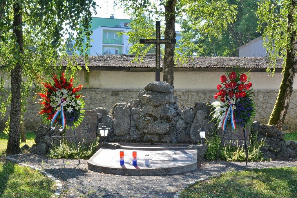 CSC_0482_Dan_pobjede_i_domovinske_zahvalnosti_Oluja_2016_polaganje_vijenaca