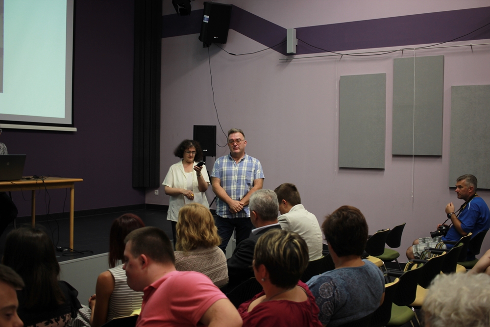 IMG_6453_rukom_pod_ruku_zavrsna_konferencija_projekt_udruga_maslacak