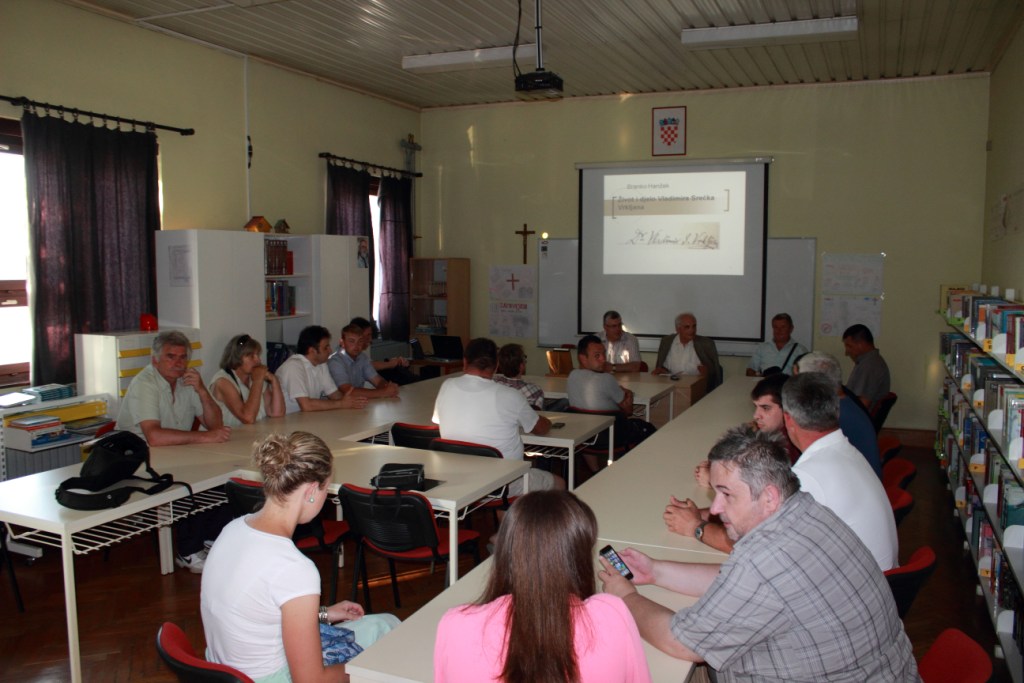 Na predavanju o Vladimiru Srećku Vrkljanu u osnovnoj školi u Sv. Petru Orehovcu 30. lipnja 2016. (foto: Martin Vujić)