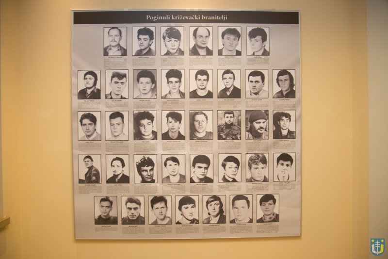 spomen_soba_poginuli_krizevacki_branitelji_by_kzhr