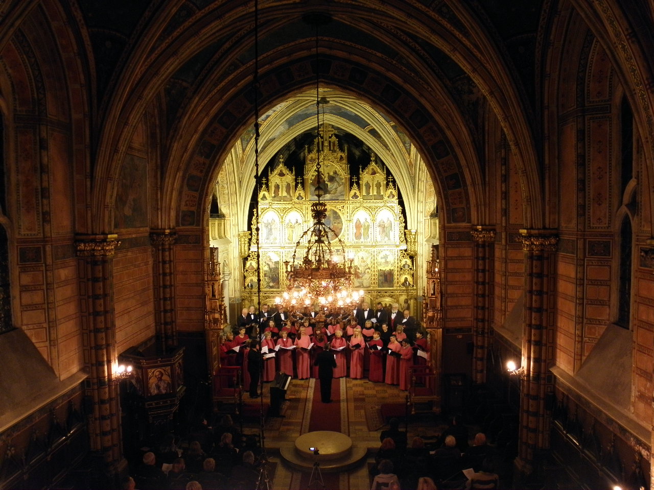 Pjevački zbor Emil Cossetto u nedjelju, 23. listopada 2016. u križevačkoj katedrali (foto R.Matić)