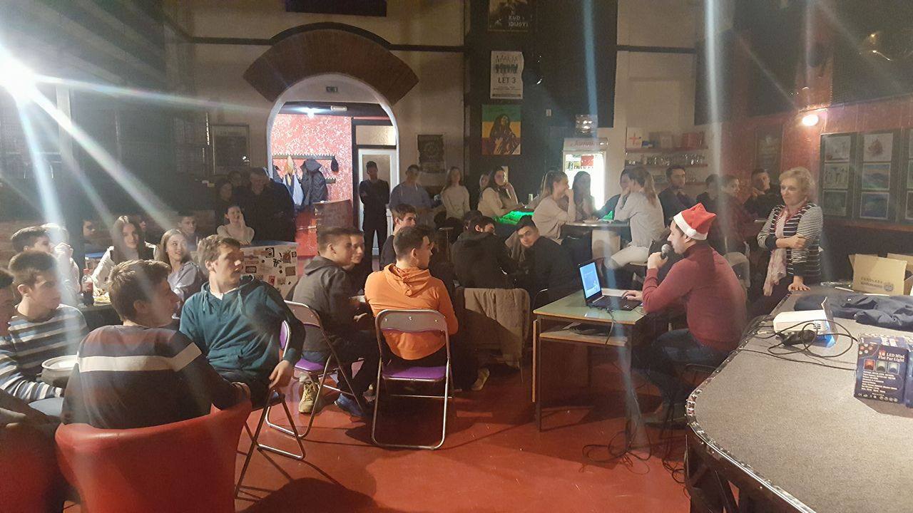 15440434_1355222427867801_3337629460378182402_o_pub_kviz_za_srednjoskolce_udruga_vrtuljak_klub_kulture