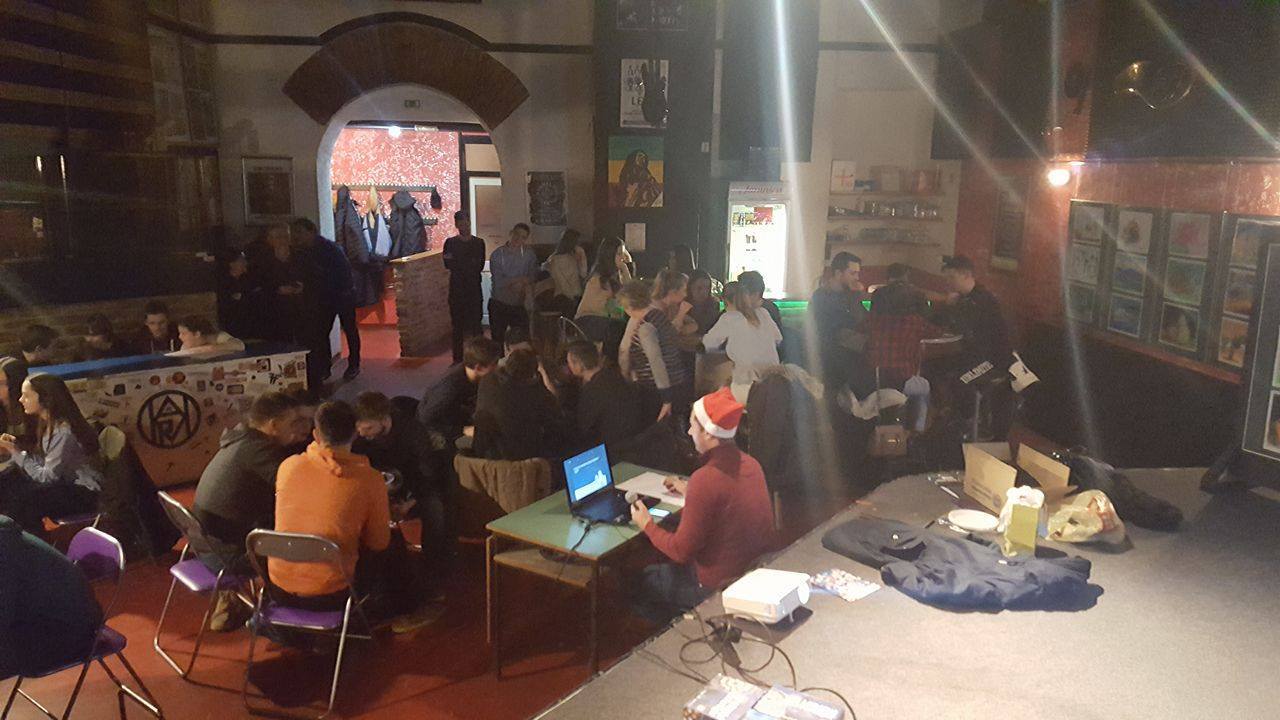 15540826_1355222861201091_2917854333770841086_o_pub_kviz_za_srednjoskolce_udruga_vrtuljak_klub_kulture