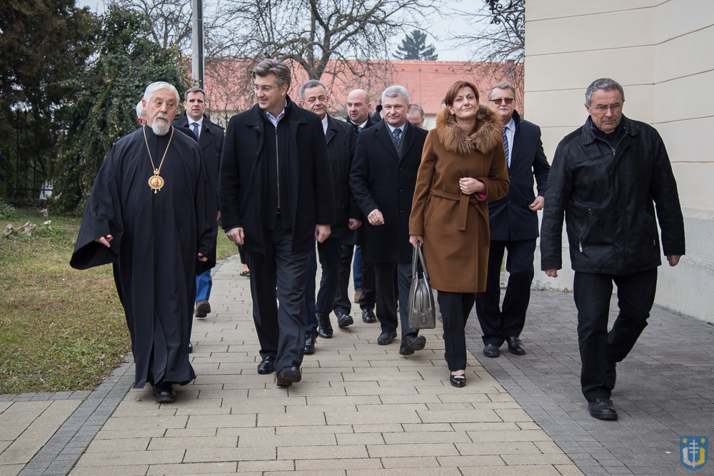 img_4988_andrej_plenkovic_posjet_krizevci_donacija_2016