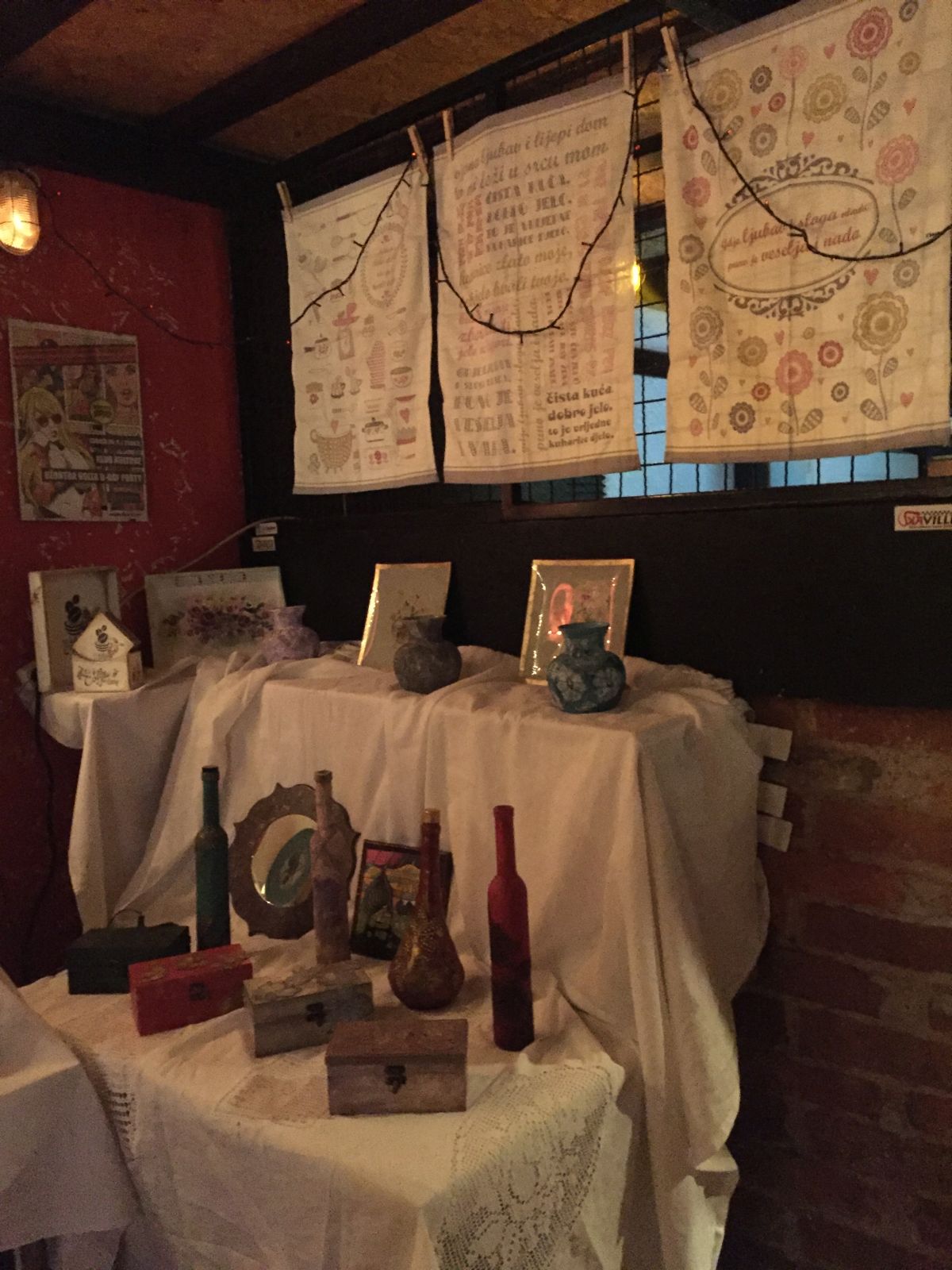 img_9030_bajkovit_bozic_izlozba_klub_kulture_2016