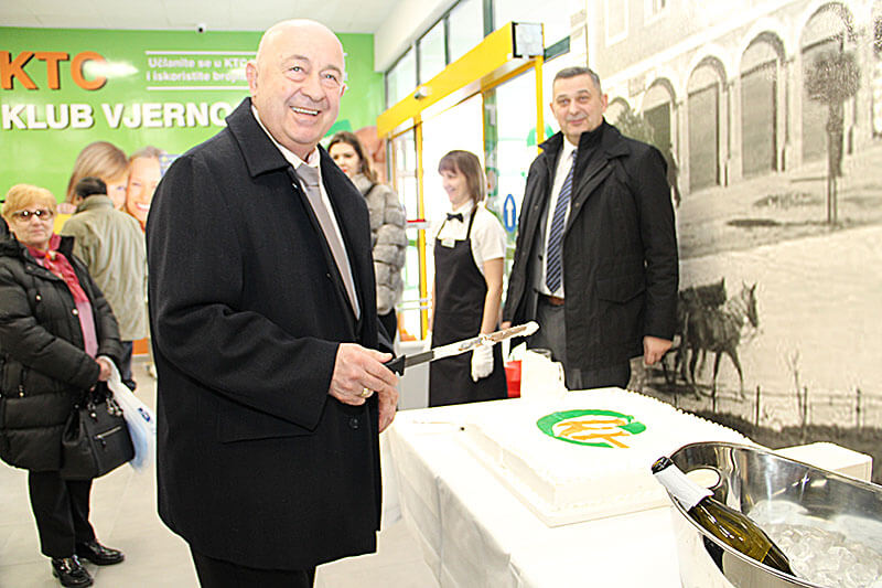 Katavić u Koprivnici na otvorenju preuređenog supermarketa