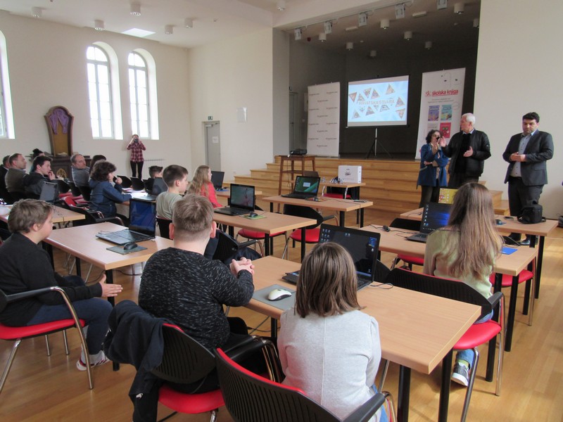 Hrvatska stvara, radionica, STEMI, Programersko, Marin Trošelj IMG 8695