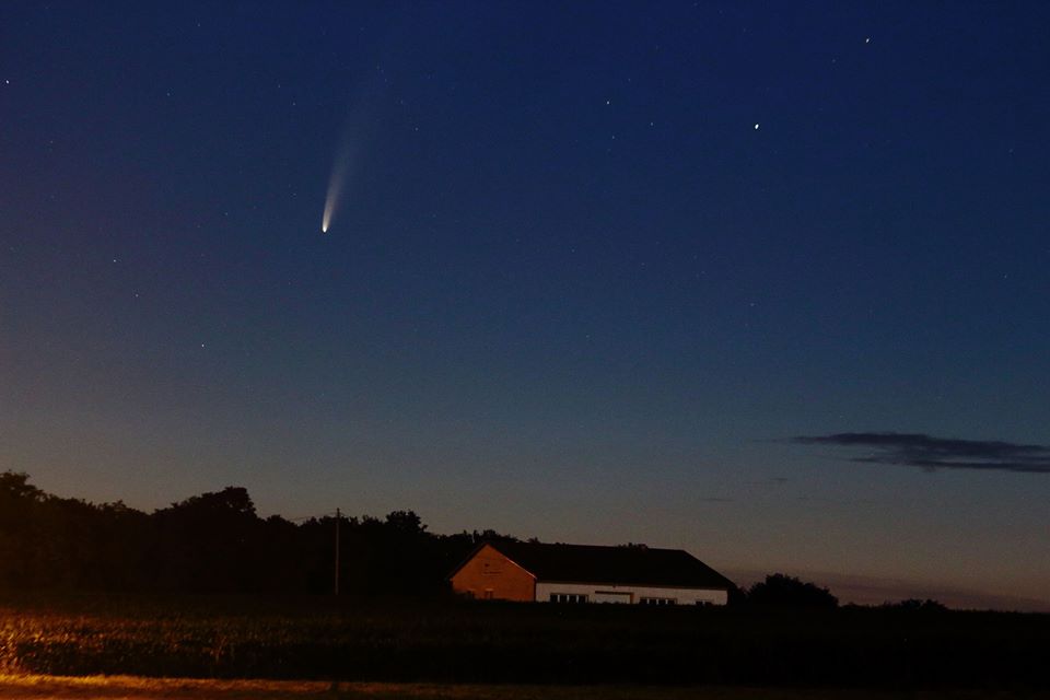 Komet NEOWISE promatran s Ratarne u ranu zoru 9. srpnja (foto Martin Vujić, Perzeidi)