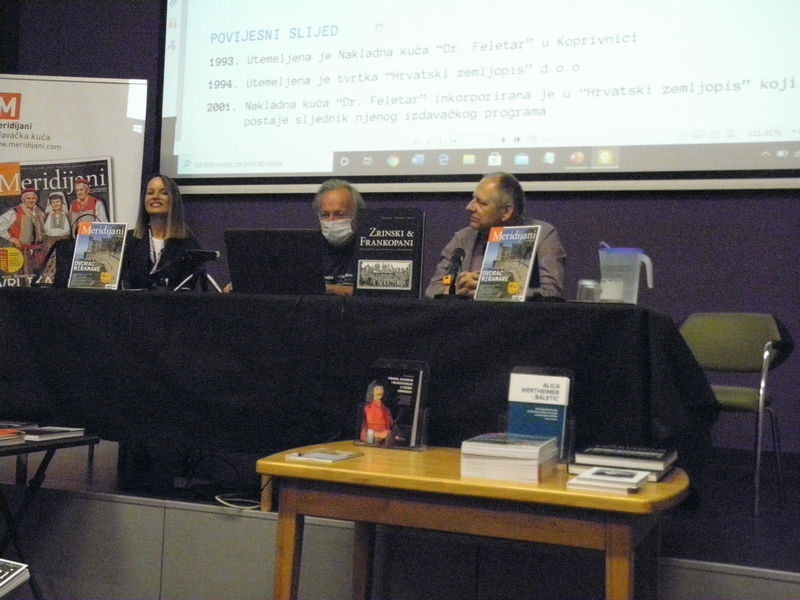 Prof. Tihomir Marjanac (u sredini) na predstavljanju časopisa Meridijani u križevačkoj knjižnici 8. listopada 2020. (foto R. Matić)
