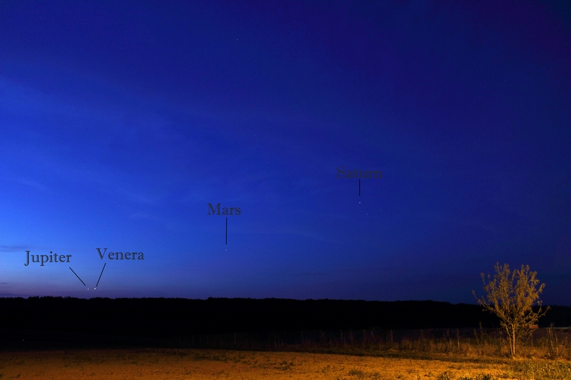 Poredak planeta nad Ratarskom šumom u ranu zoru 30. travnja 2022. (foto Martin Vujić)